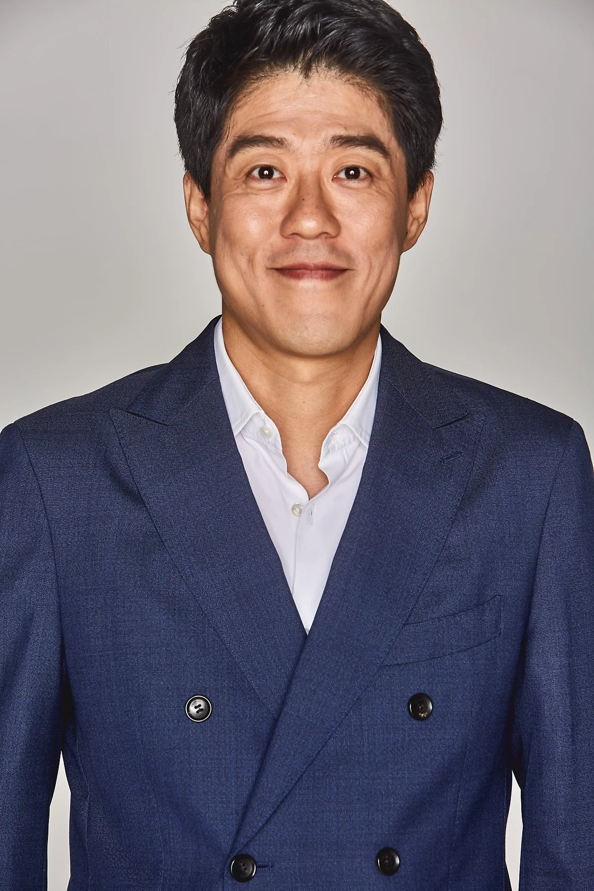 Kim Joong-Ki profile photograph