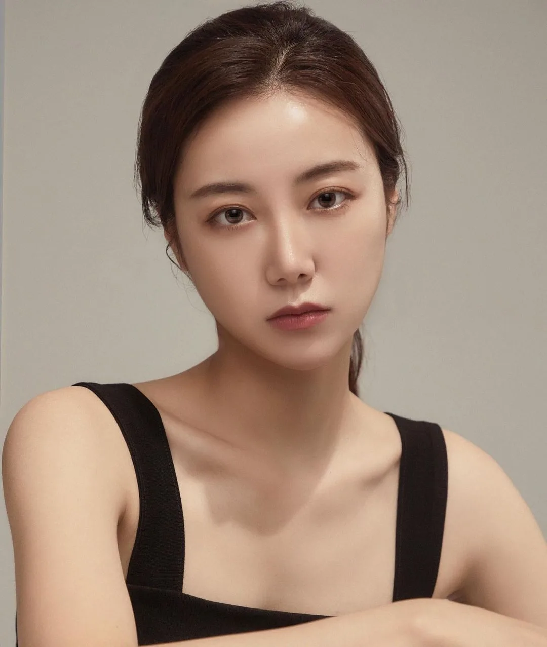 Portrait of actress Jung Sae-Rom
