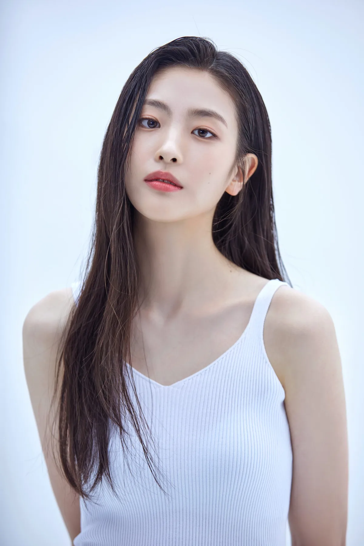 Portrait photograph of South Korean actress Oh Ye-Ju