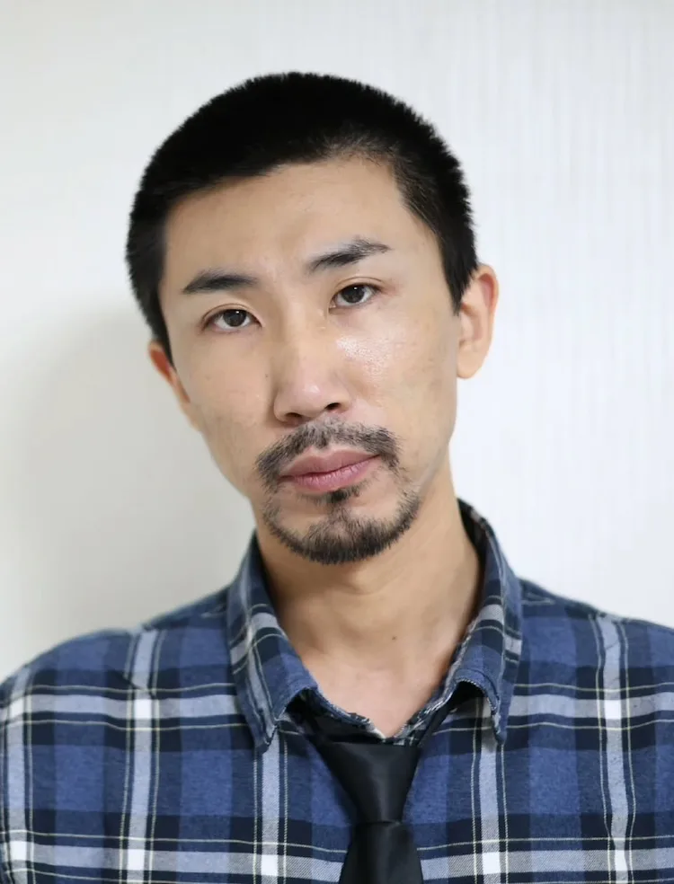 Promotional photograph of South Korean actor Kim Jong-Hyeun, born in 1990.