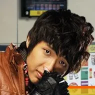 Ji Hyun-Woo