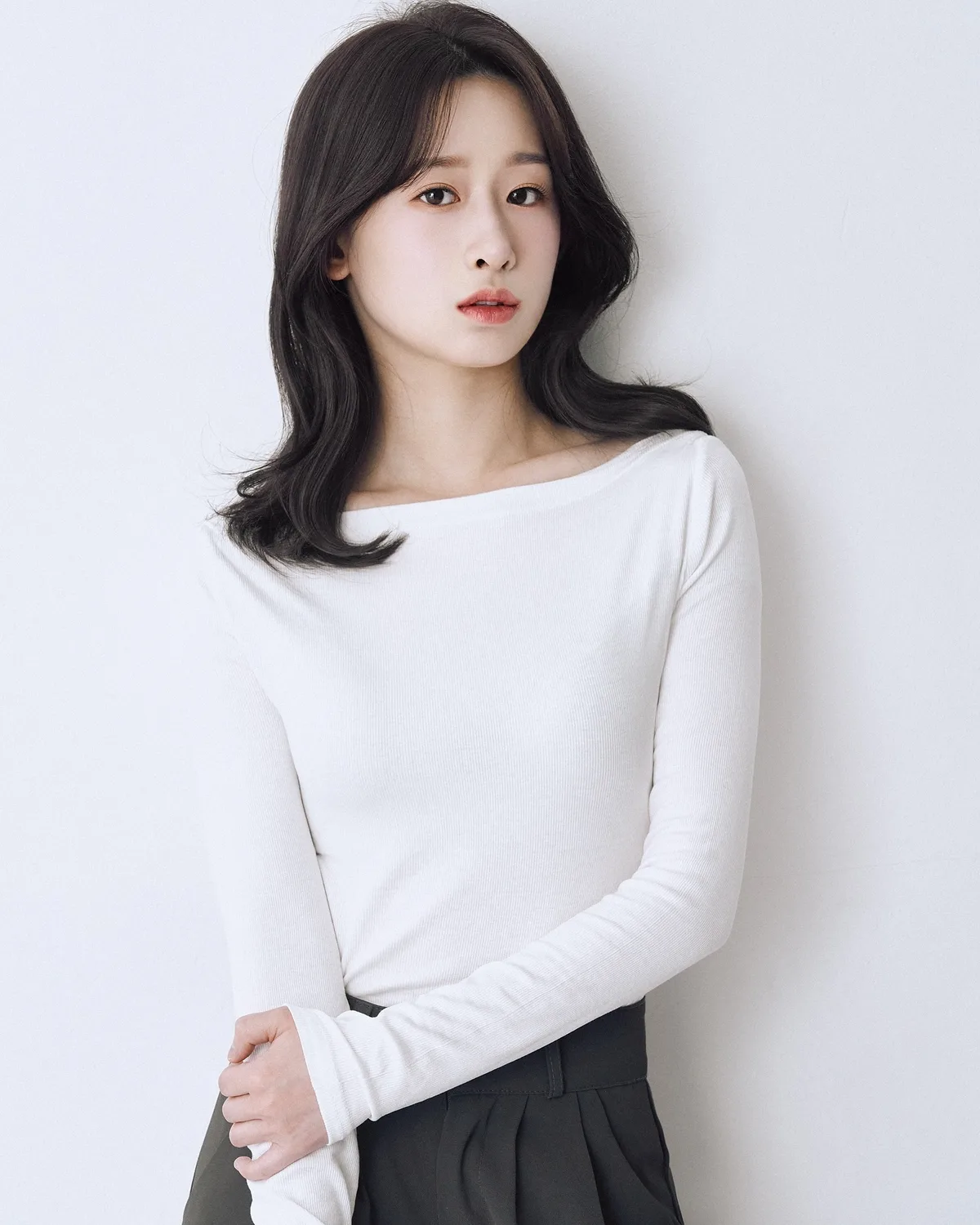 Profile photograph of South Korean actress Keum Ye-Sol