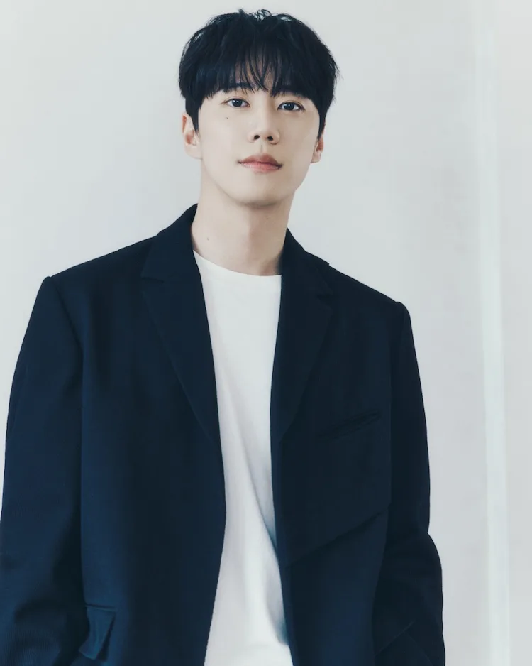 Portrait of entertainer Lee Jun-Young