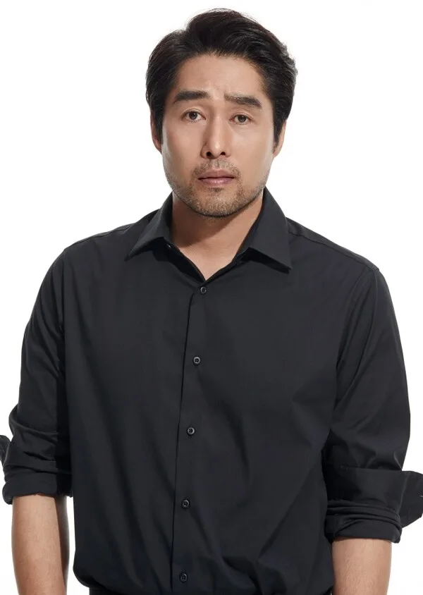 Jung Min-sung promotional photograph, 1975