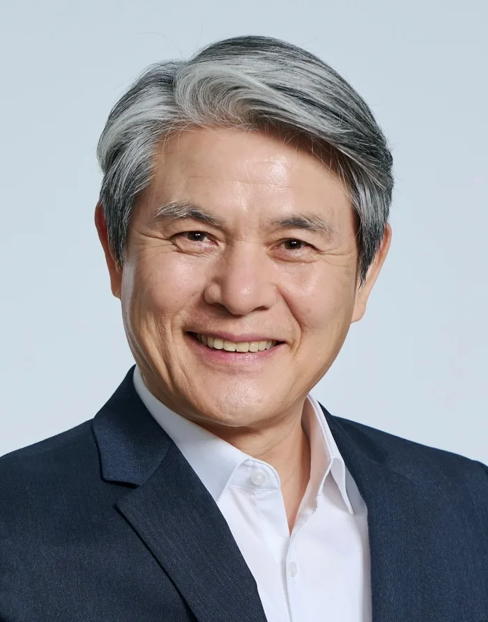 Lee Jung-Hyun portrait