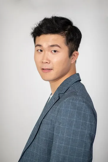 Portrais of actor Mun Yong-Il from 1991