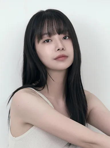 Portrait photograph of Kim E-Hyun