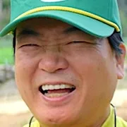 Lee Seo-Hwan portrays Im Ju-Hyeong