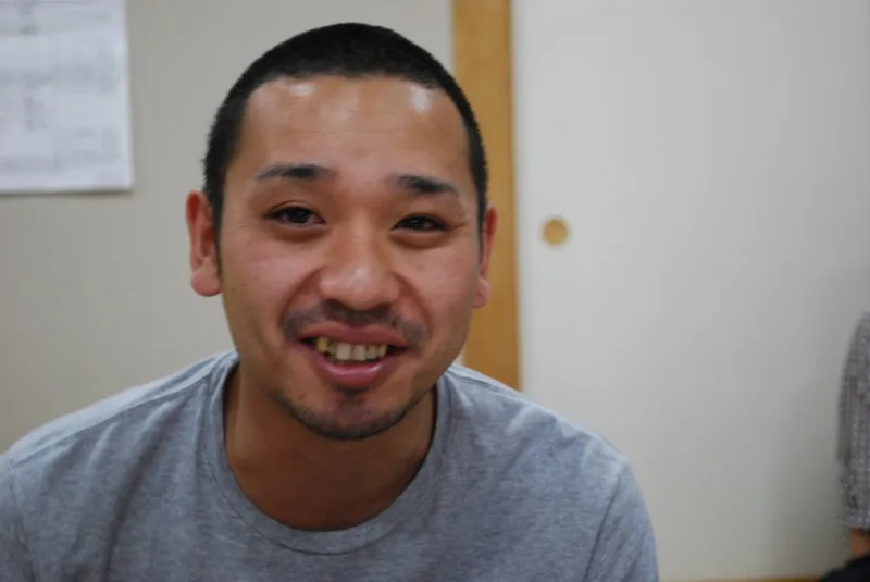 Daigo from the comedy duo Chidori