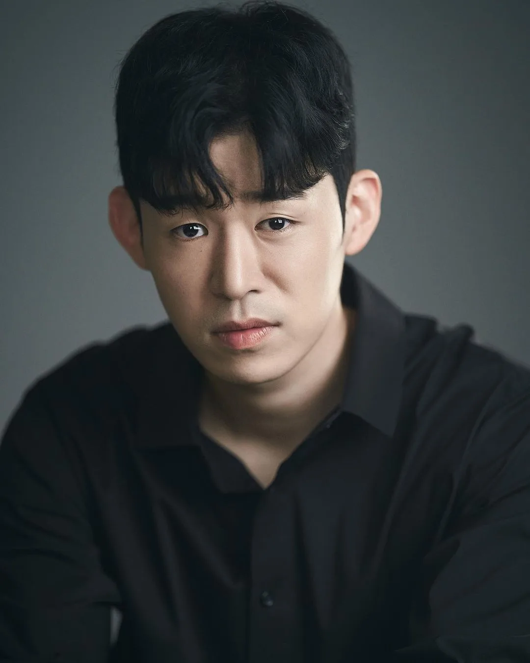 Profile photograph of actor Kang In-Kwon