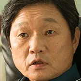 Joo Jin-Mo as Police Inspector Yang