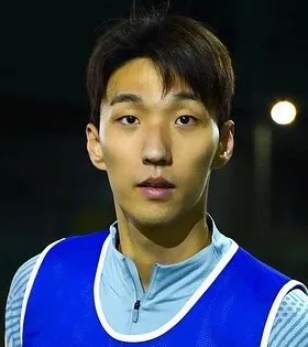 Park Jae-Hwi portrait profile photograph