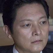 Seo Tae-hwa as Professor Jung