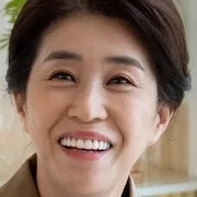 Kim Mi-kyung as Kye Mi-ok