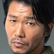 Tsutomu Takahashi