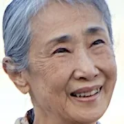 Actress Yumi Mitani