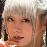 Elaiza Ikeda as Kirari Momobami