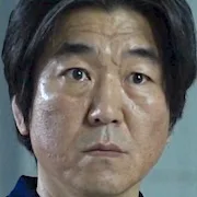 Yoon Je-Moon