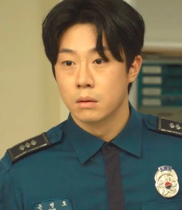Portrait photograph of actor Kim Hwa-Joong