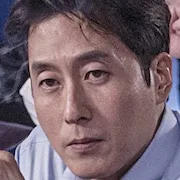 Kim Ju-Hyeok as Kim Jong-Chan