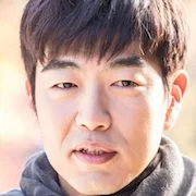 Actor Lee Jong-hyuk