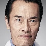 Kenichi Endo as Takashi Ebina