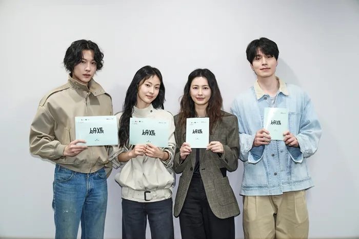 Promotional poster for the drama Love Affair