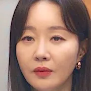 Uhm Ji-Won