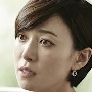 Jang Young-Nam as Kim Young-Hee