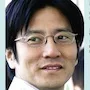 Kanji Tsuda as Teacher Hagiwara
