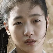 Kim Go-eun as Seol-hee