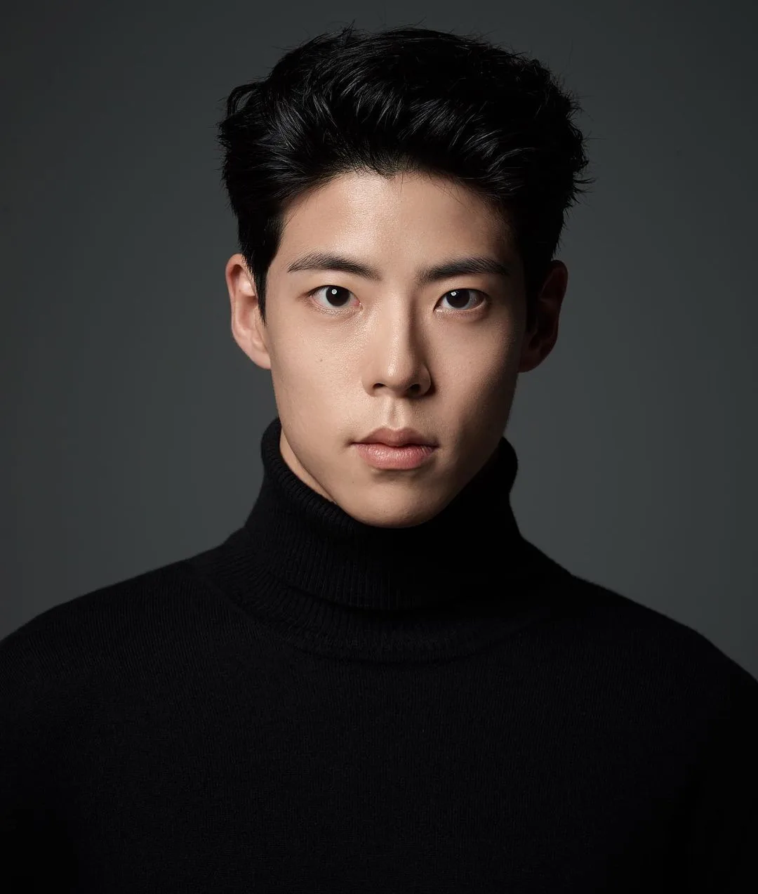 Profile photograph of actor Choi Woo-Sung