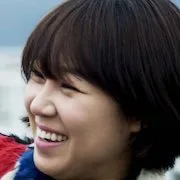 Kong Hyo-jin as Young-Hee