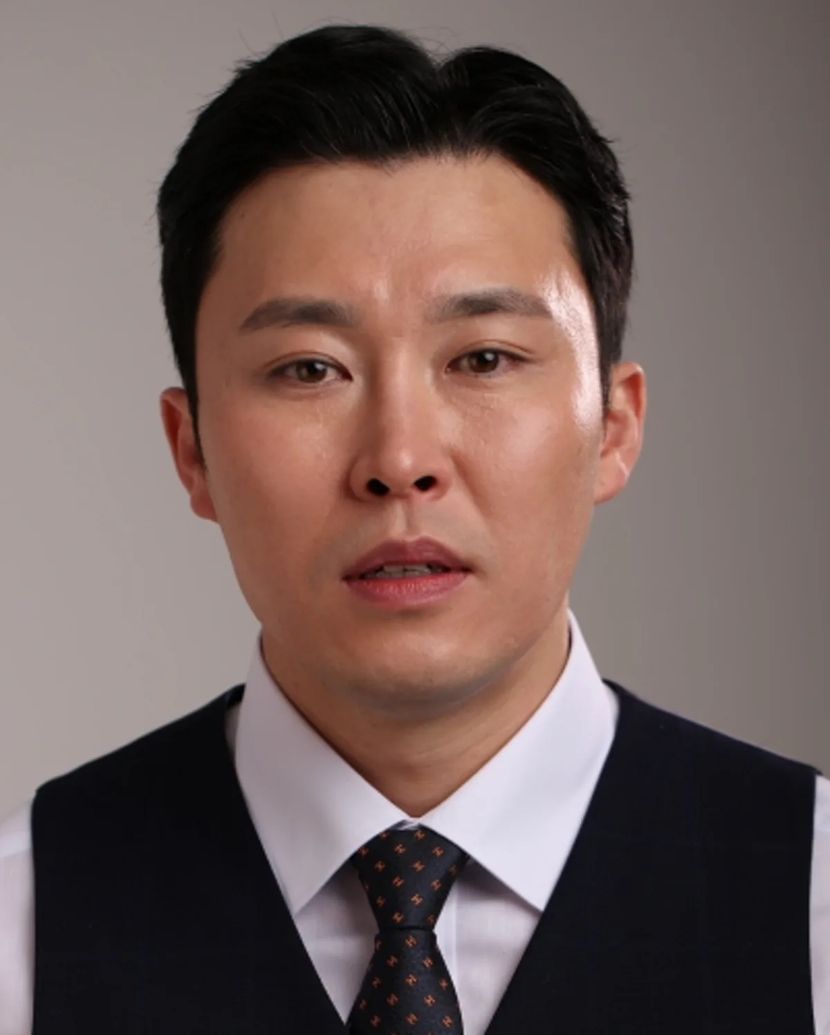 Portrait of actor Han Yi-Jin