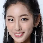 Ban So-Young as Jo Hwa-Young