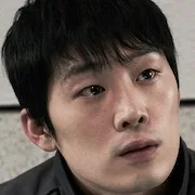 Lee Ga-Sub as Han Dong-Hoon