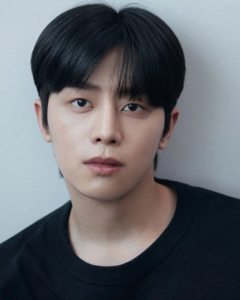 Han Soo-Ho portrait profile photograph
