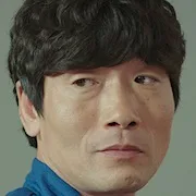 Park Won-Sang as Jin-Young