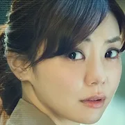 Kana Kurashina
