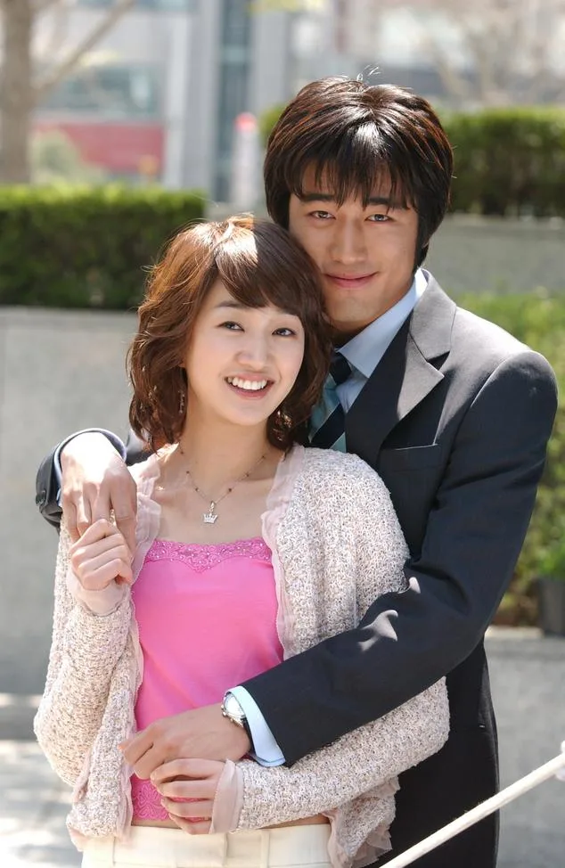 Promotional poster for the television series April Kiss