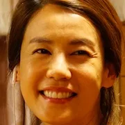 Kim Ji-Ho as adult Gil-Ja