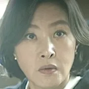Park Ji-Young as Shin So-Jung