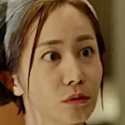 Actress Lee Sae-Yoon