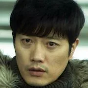 Park Hee-soon as Chul-Soo