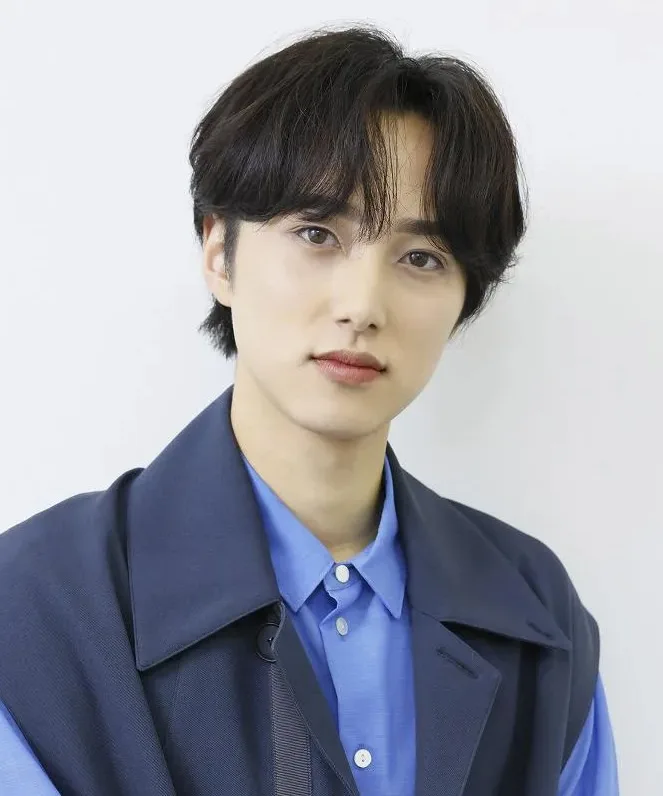Takumi Ozaki portrait photograph