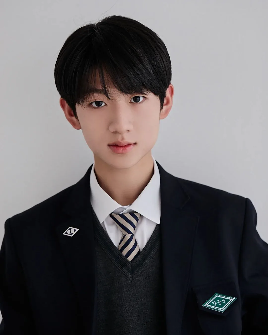 Yang Joon-Seok profile portrait
