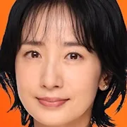 Actress Emi Kurara