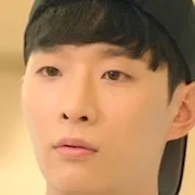 Yang Jin-Ho as Yang Chang-Mo