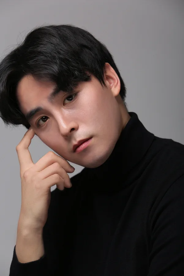 So Joon-Sung profile photograph