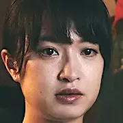 Mugi Kadowaki portrays Ichika Kuwanoki